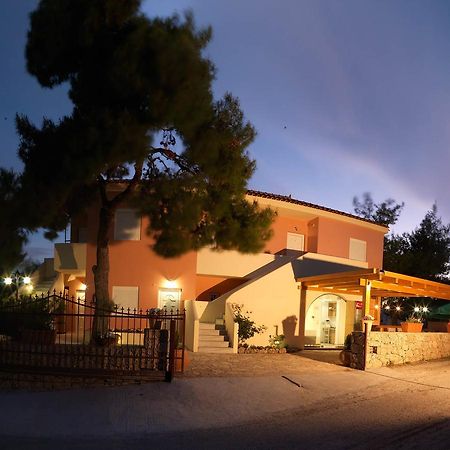 Epavlis Apartments Porto Heli Exterior foto