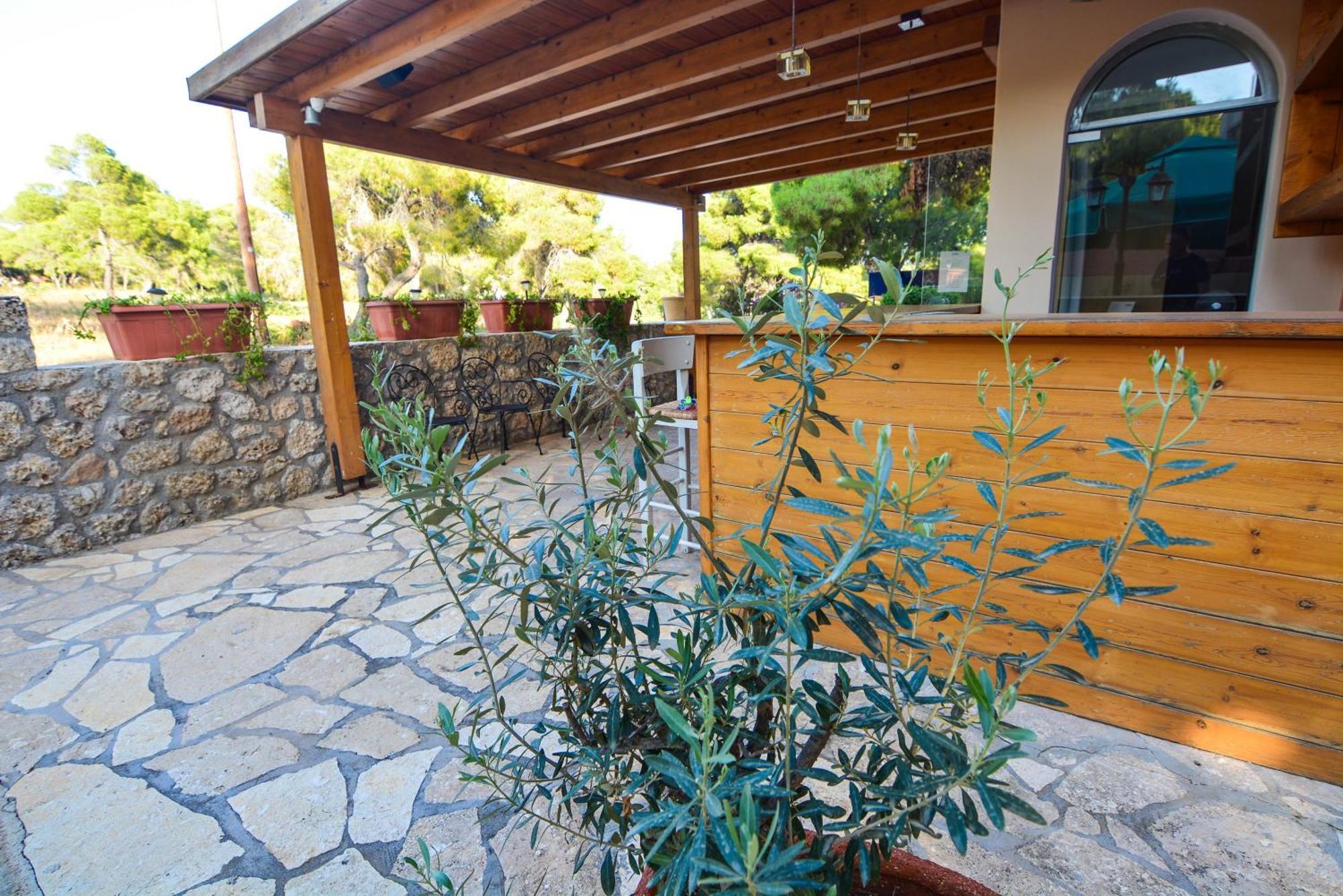 Epavlis Apartments Porto Heli Exterior foto